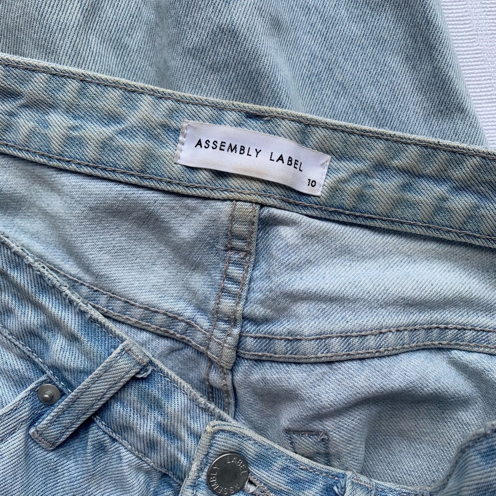 ASSEMBLY LABEL | High Waist Rigid Jeans - Picture 8 of 10